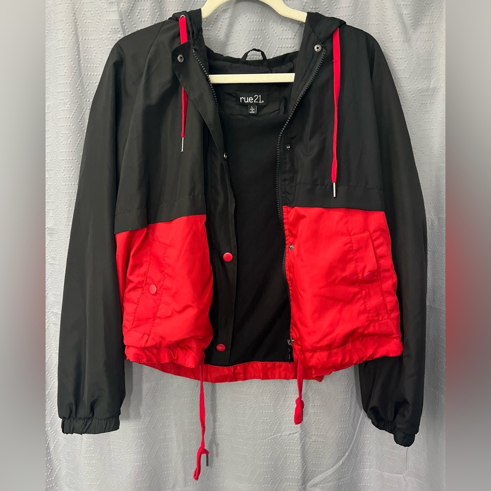 Rue21 size L Red and Black Windbreaker